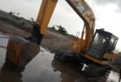 এস্কেভেটর(ভেকু),পে-লোডার,ক্রেন ভাড়া দেওয়া হয়।